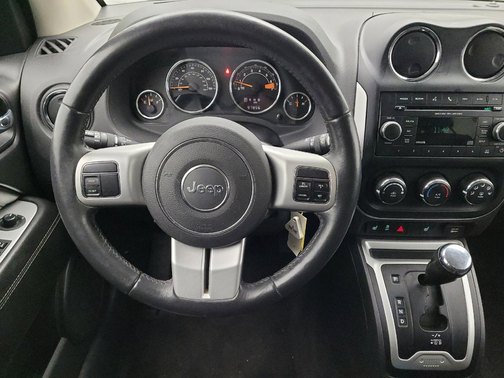 Used 2017 Jeep Compass Latitude AWD/4WD image 22