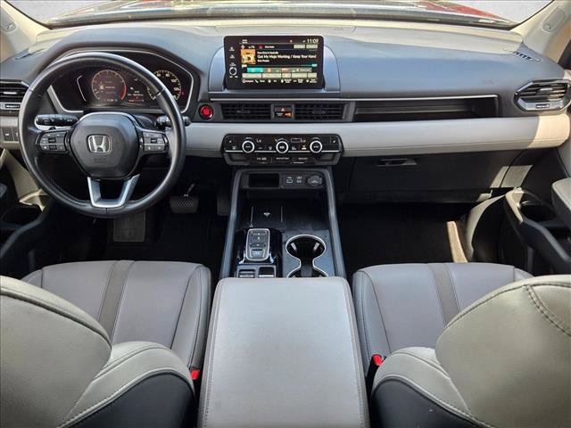 Used 2024 Honda Pilot Touring image 18