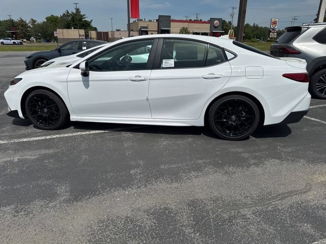 New 2026 Toyota Camry SE FWD image 7