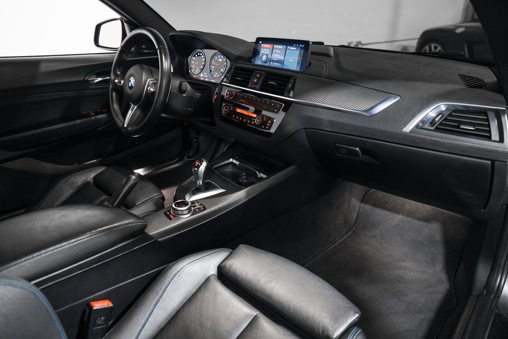 Used 2018 BMW M2 image 22