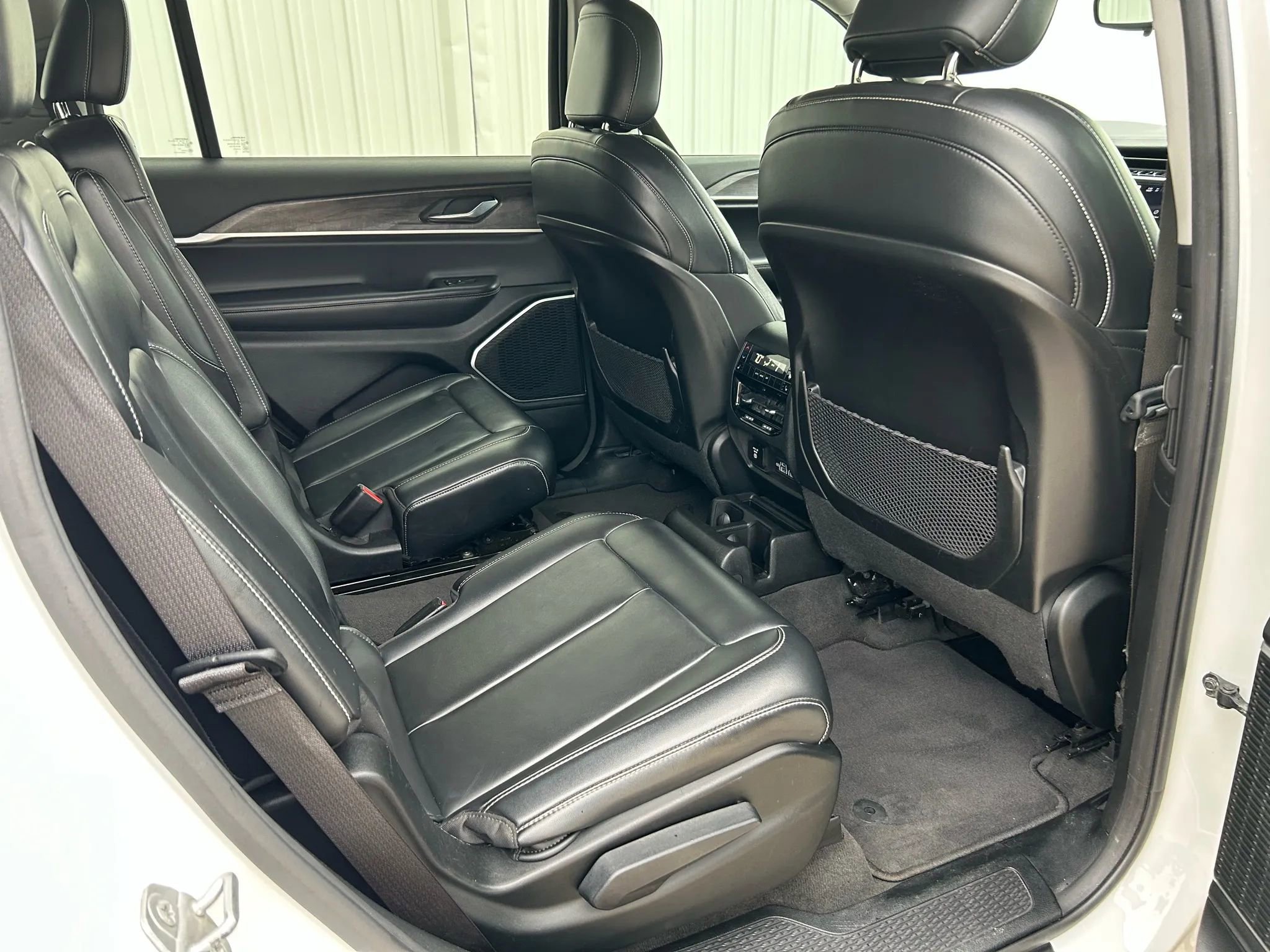 Used 2021 Jeep Grand Cherokee L Limited image 16