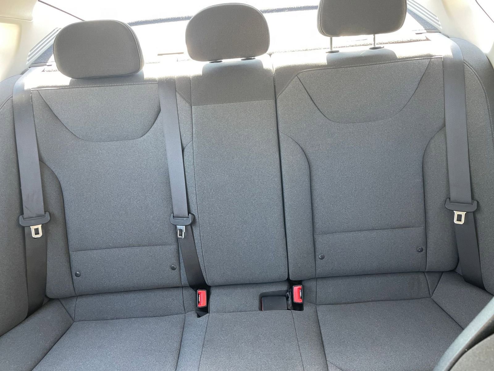 Used 2025 Kia K4 LXS image 37