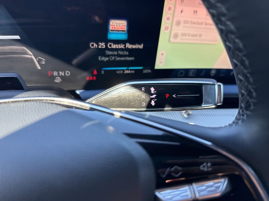 Used 2025 Cadillac Optiq Sport 2 image 30