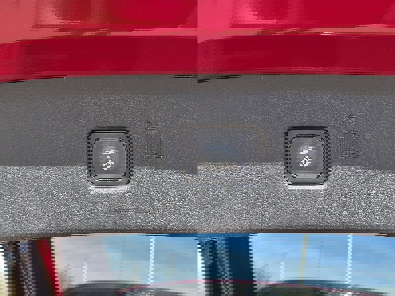 Used 2024 Ford Edge SEL w/ Convenience Package image 11