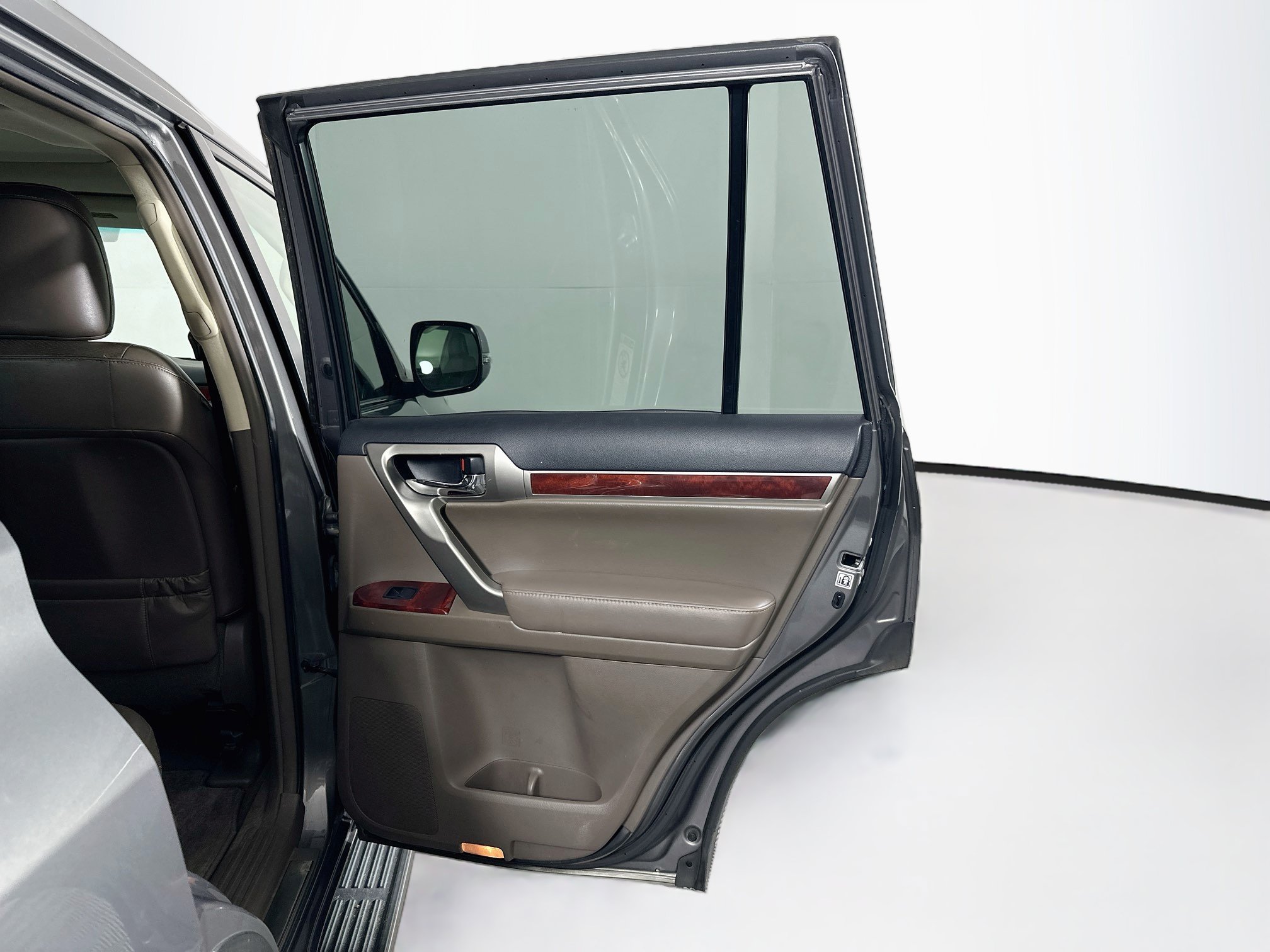 Used 2013 Lexus GX 460 w/ Comfort Plus Pkg AWD/4WD image 32