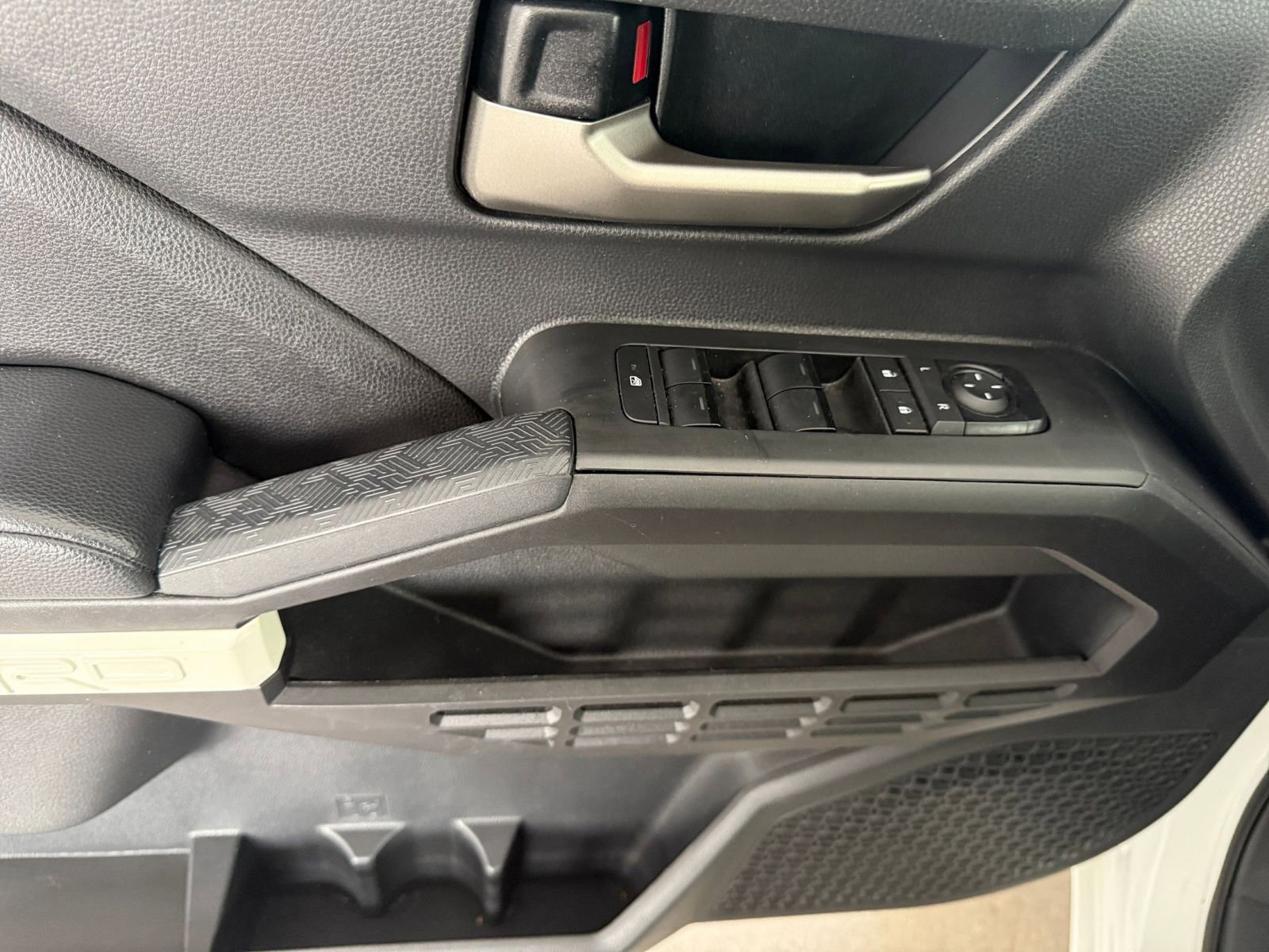 Used 2024 Toyota Tacoma TRD Off-Road image 18