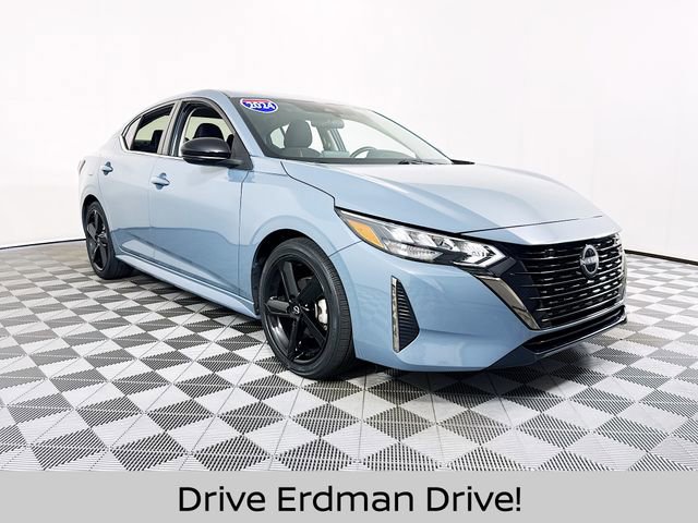 Certified 2024 Nissan Sentra SR FWD image 1