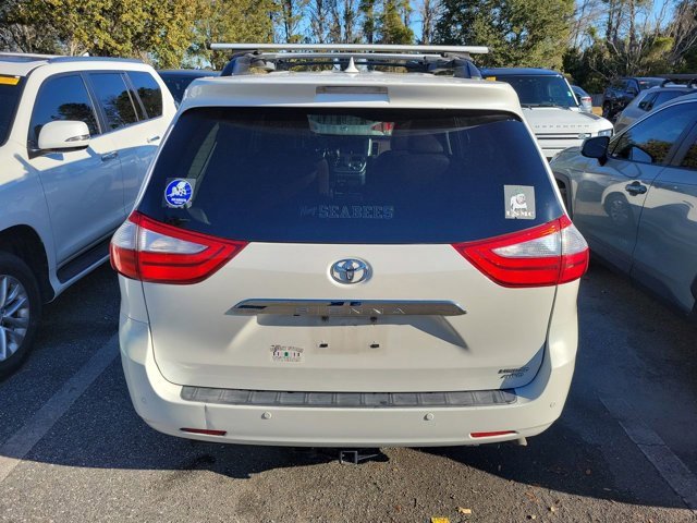 Used 2015 Toyota Sienna Limited image 5