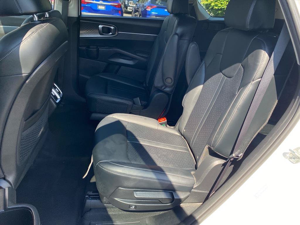 Certified 2023 Kia Sorento EX AWD/4WD image 24