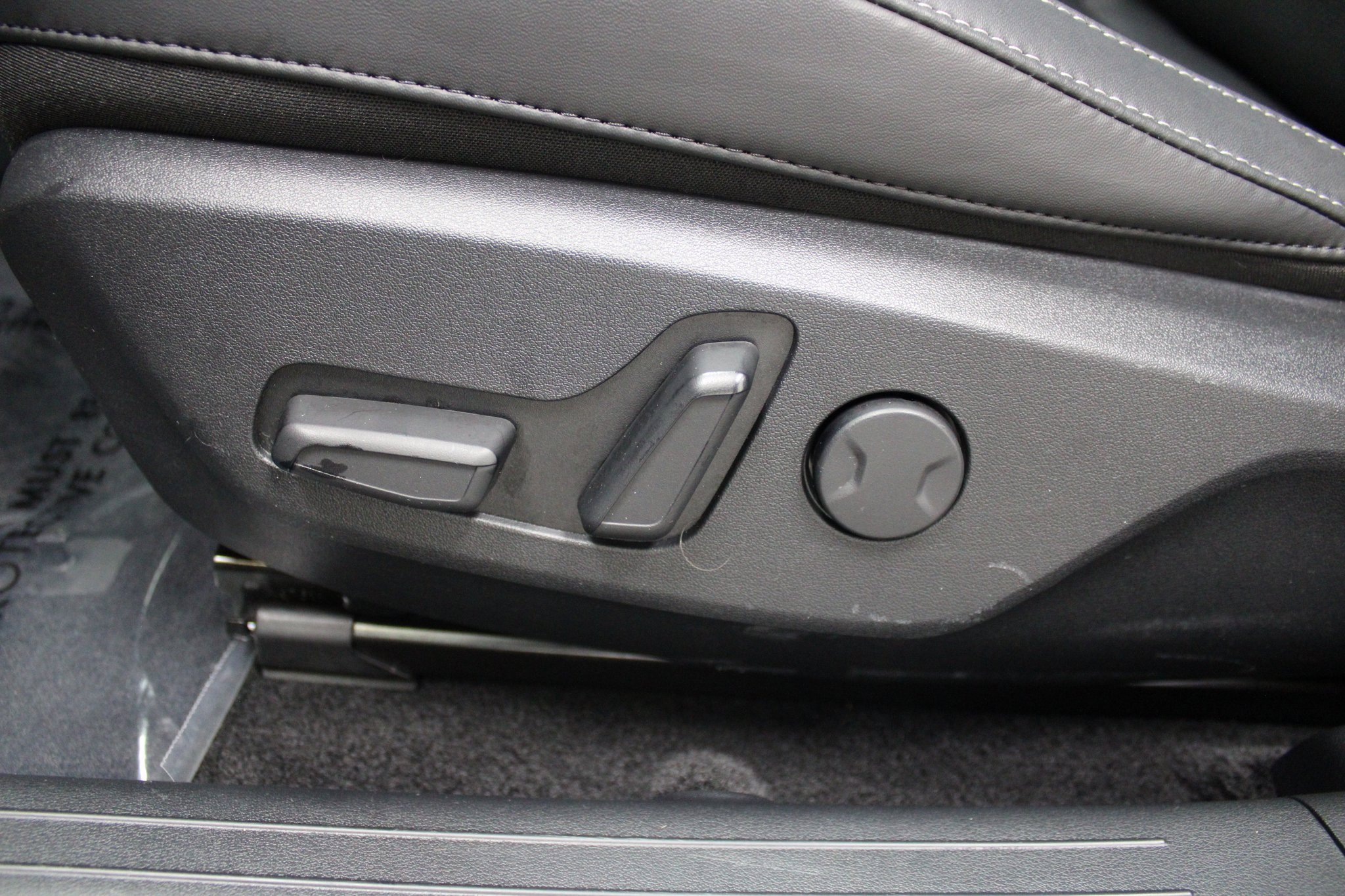 Used 2024 Kia EV6 Wind w/ Wind Technology Package image 12