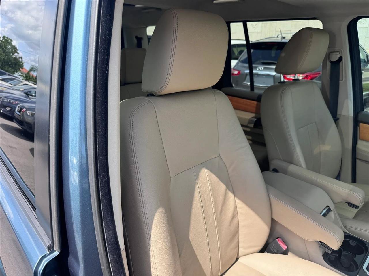 Used 2012 Land Rover LR4 AWD/4WD image 46
