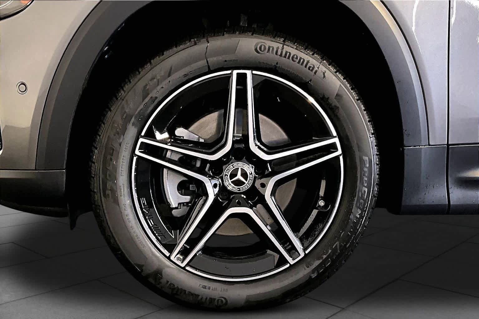 New 2026 Mercedes-Benz GLB 250 4MATIC image 17
