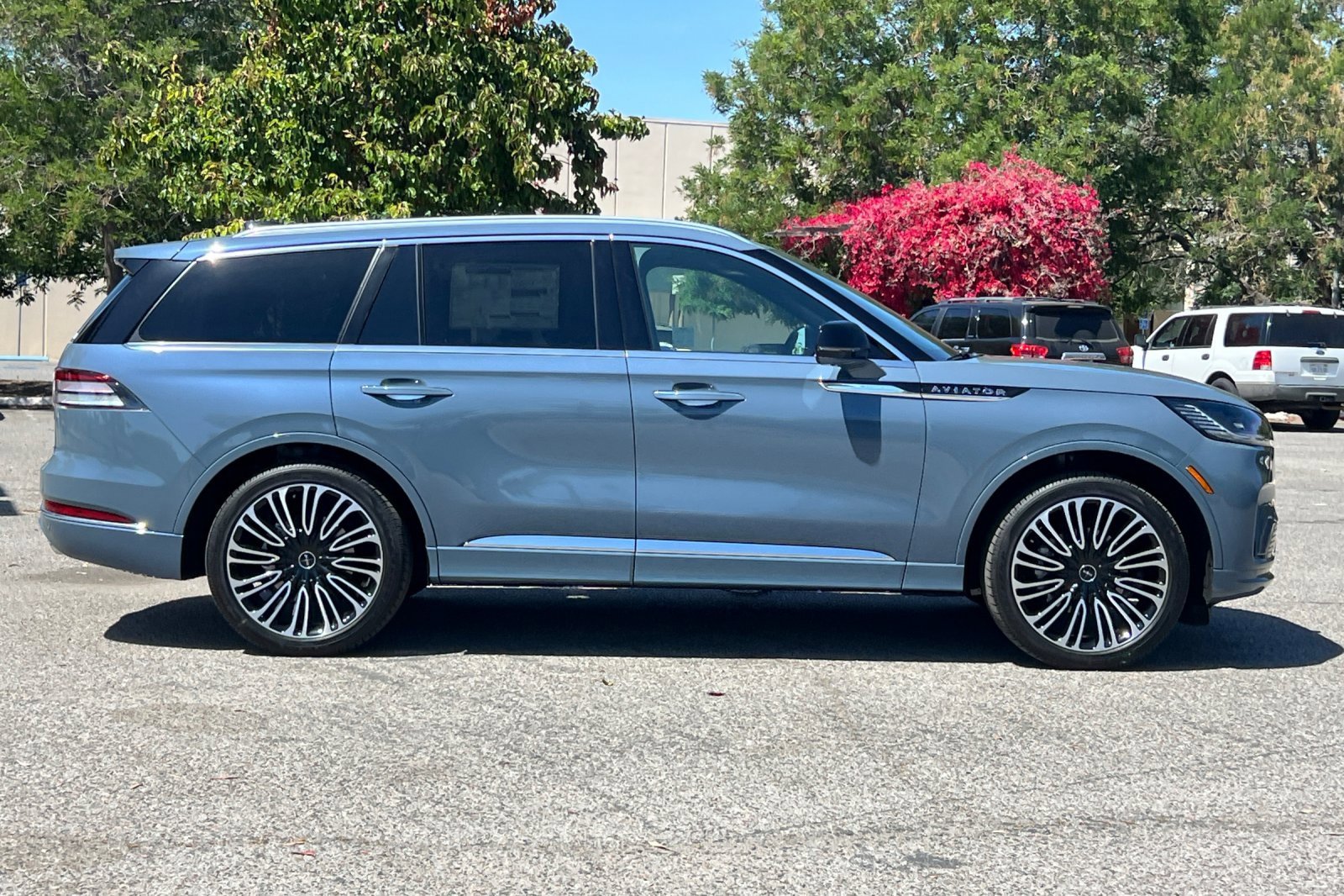 New 2025 Lincoln Aviator Black Label image 4