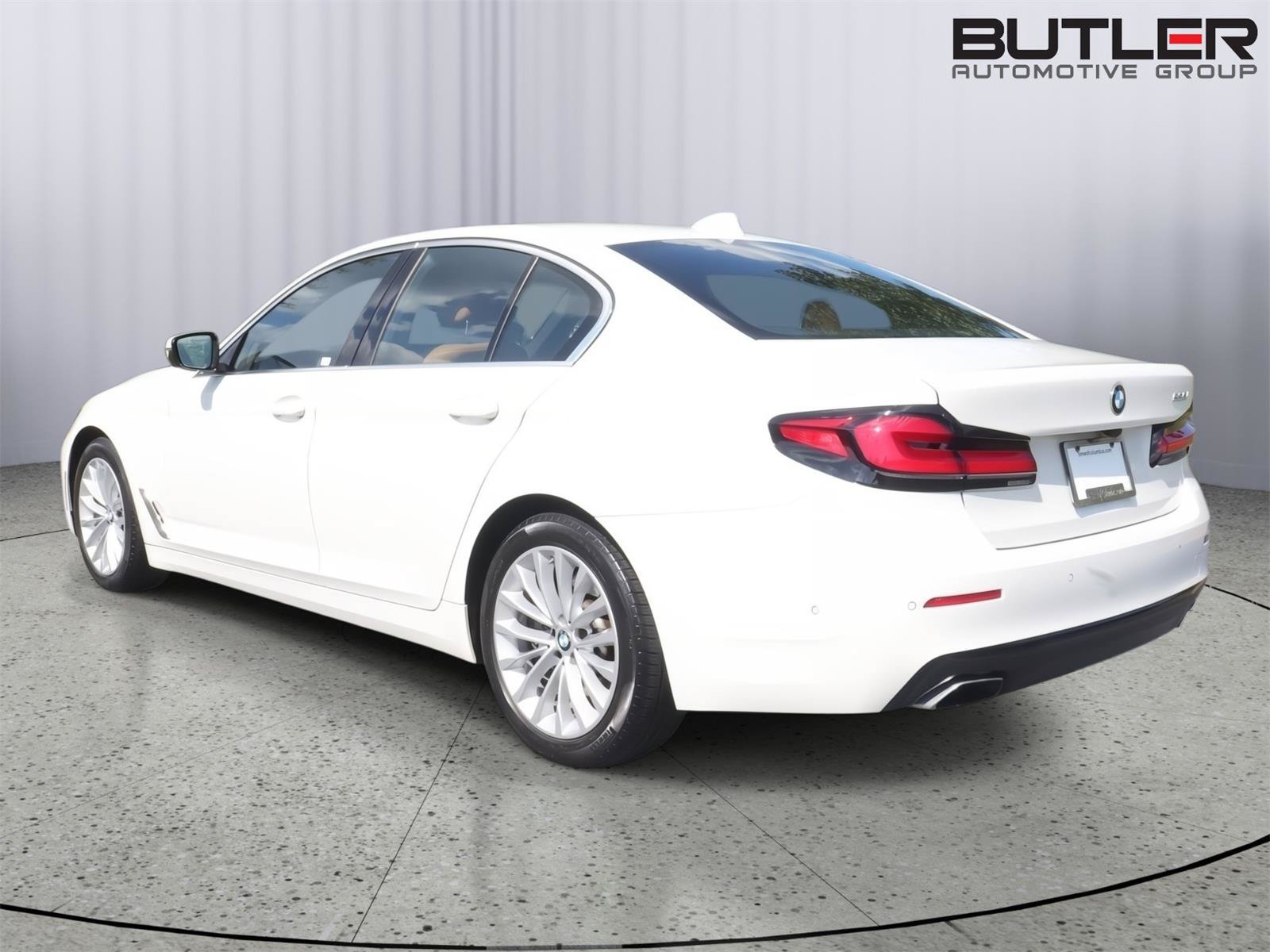 Used 2021 BMW 530i RWD image 4