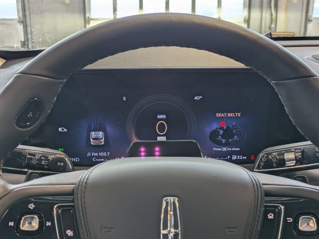 New 2026 Lincoln Aviator Reserve AWD/4WD image 11