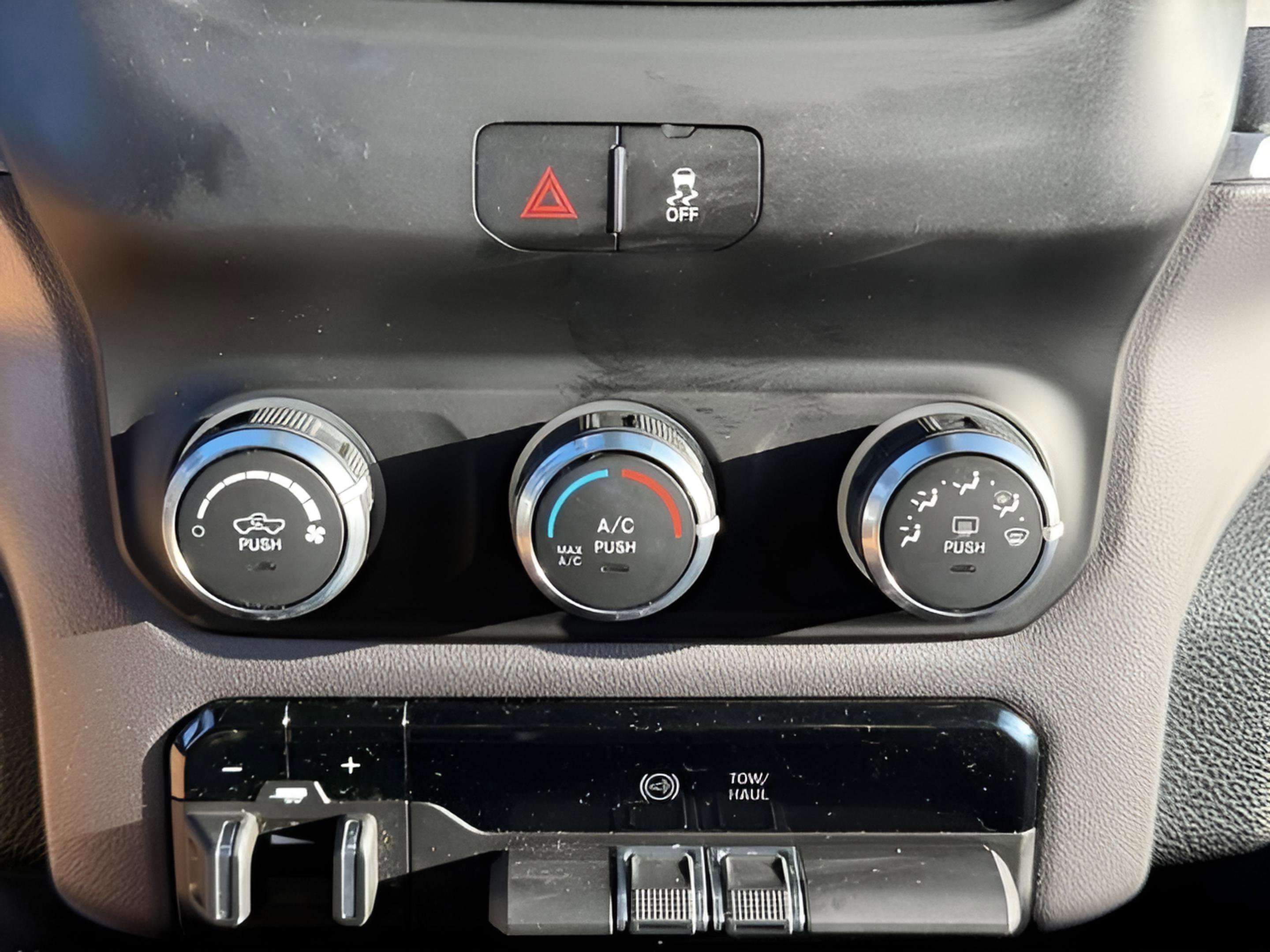 Certified 2023 RAM 3500 Big Horn image 25