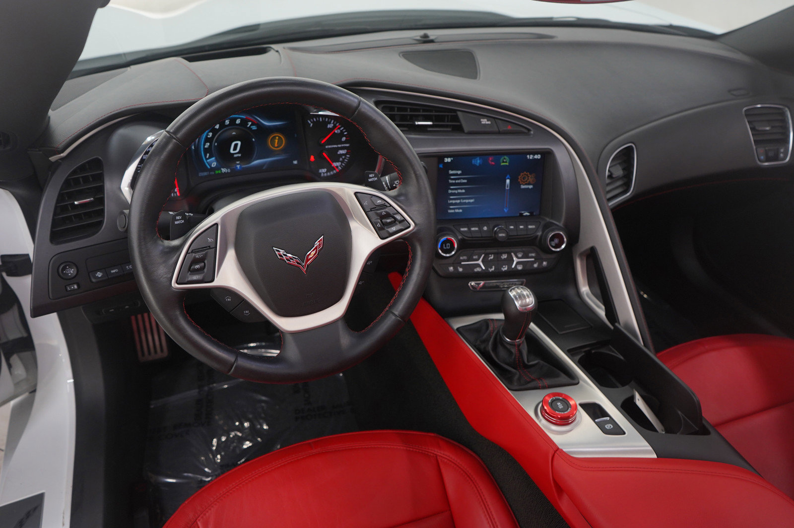 Used 2015 Chevrolet Corvette Stingray Coupe w/ 2LT Preferred Equipment Group image 17