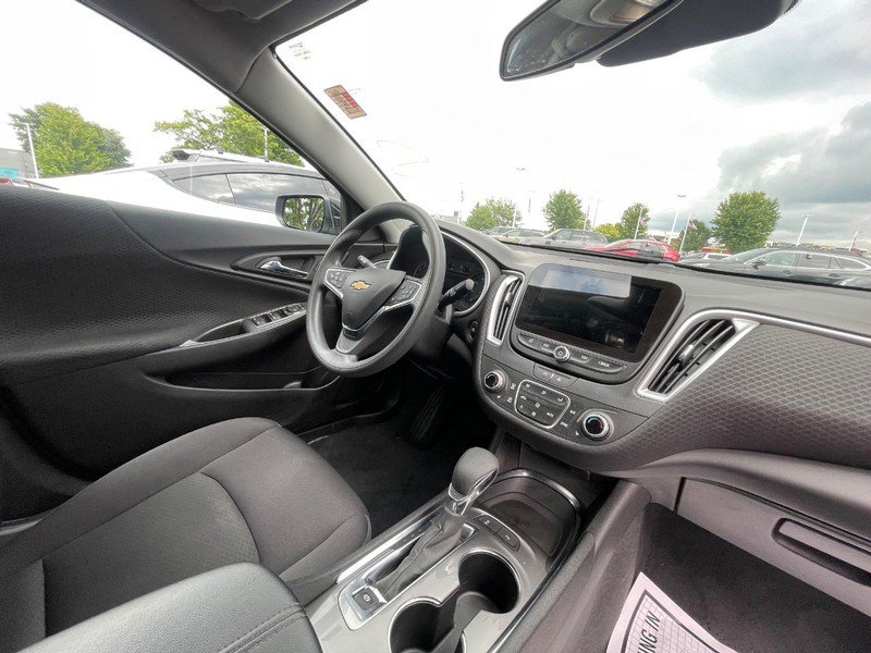 Used 2024 Chevrolet Malibu LT FWD image 5