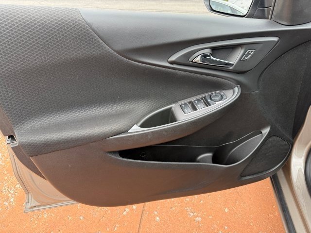 Used 2024 Chevrolet Malibu LT image 9