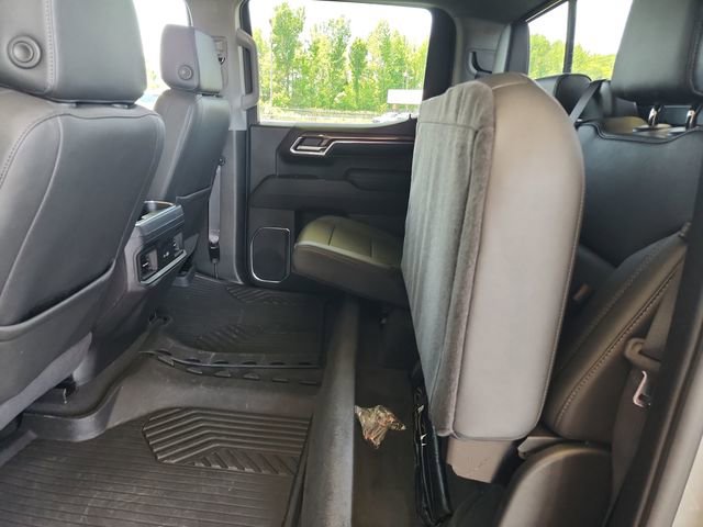 Used 2024 Chevrolet Silverado 1500 LT Trail Boss w/ Convenience Package II AWD/4WD image 24