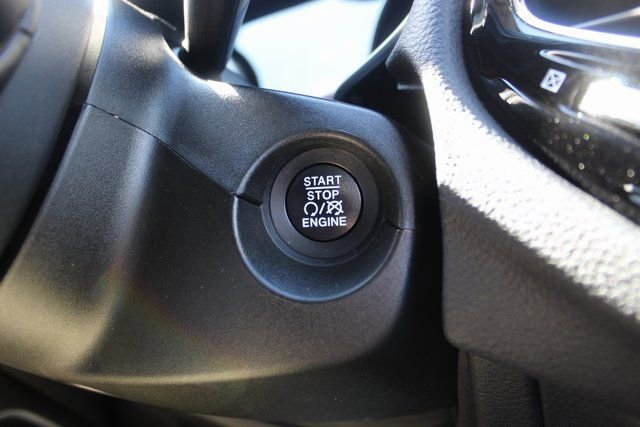 Used 2020 Jeep Compass Latitude image 16