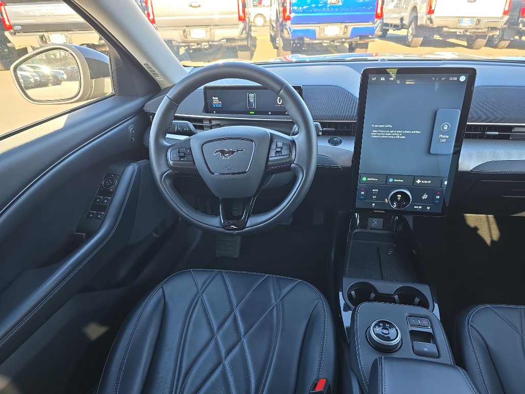 Used 2021 Ford Mustang Mach-E Select image 21