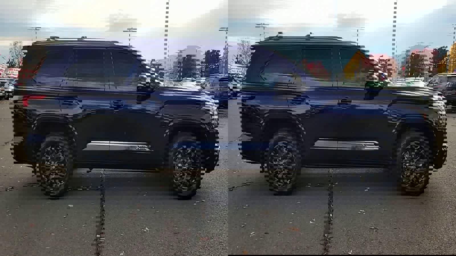 Used 2025 Toyota Sequoia Platinum image 9