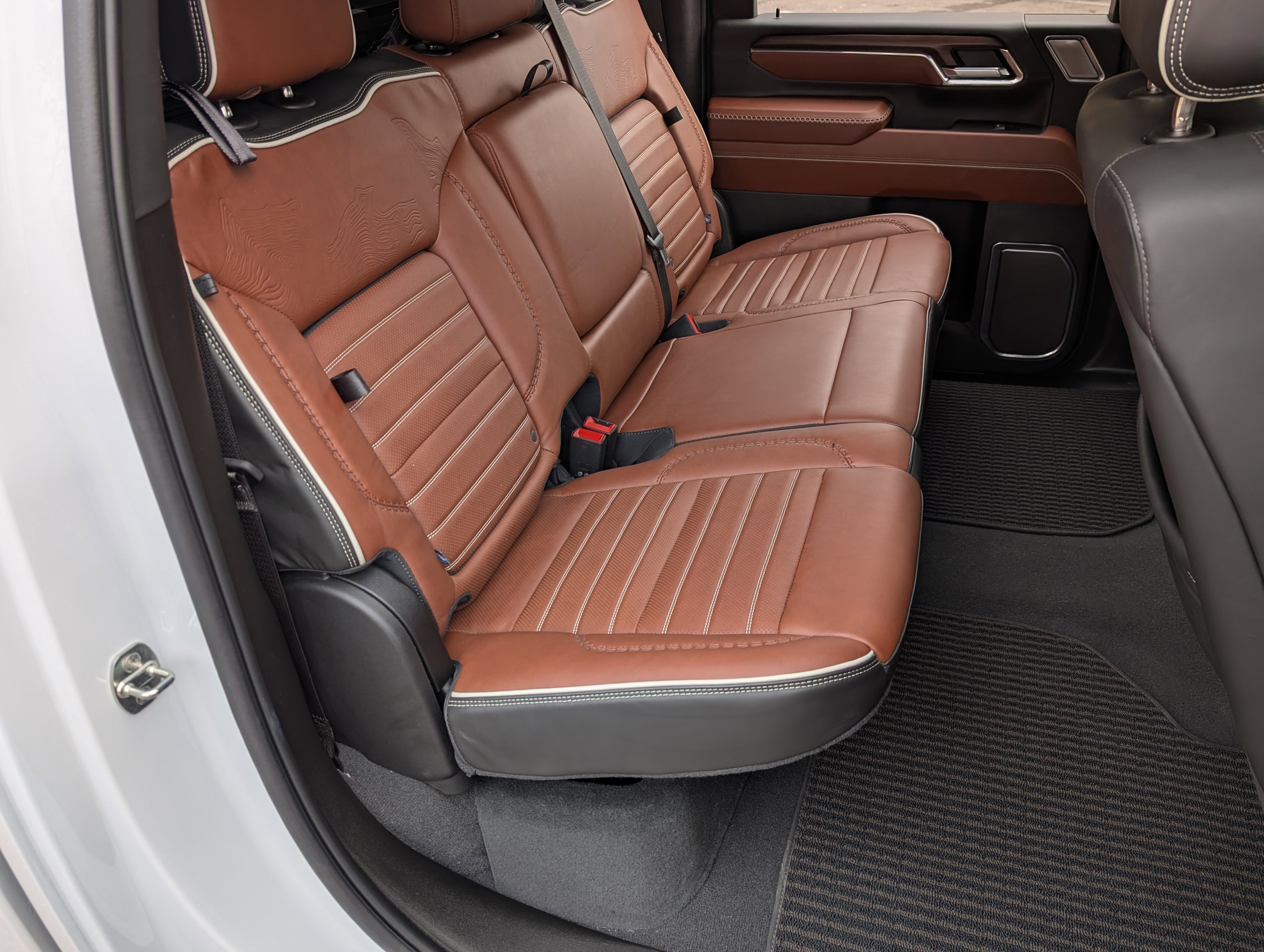 Used 2024 GMC Sierra 2500 Denali Ultimate w/ Max Trailering Package image 20