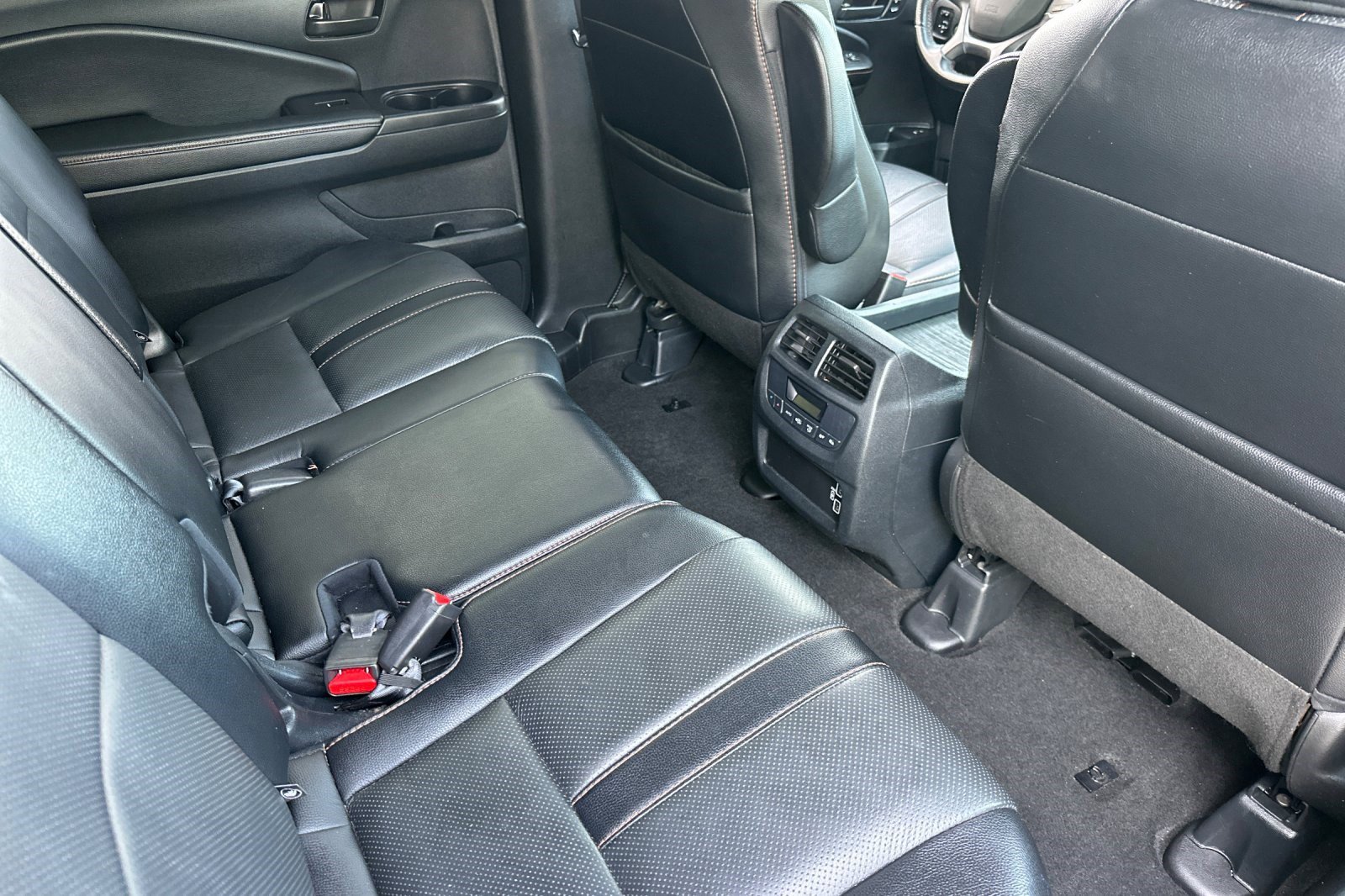 Used 2022 Honda Pilot TrailSport image 30