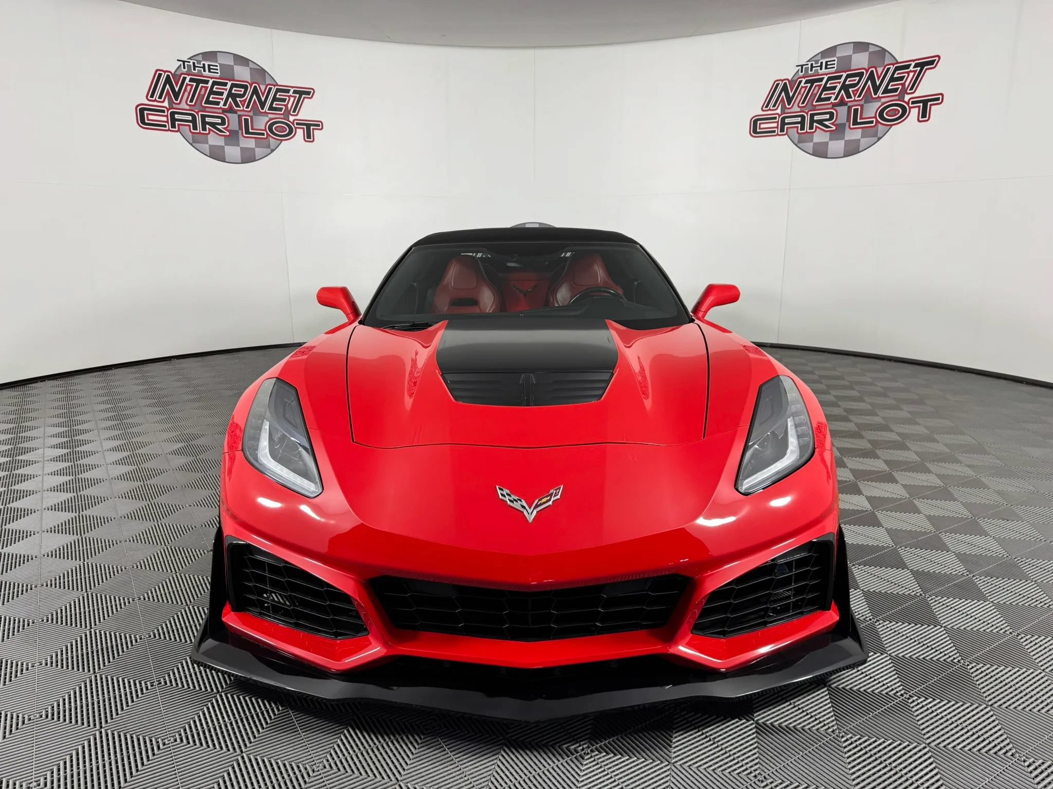 Used 2015 Chevrolet Corvette Stingray Convertible w/ ZF1 Appearance Package RWD image 3