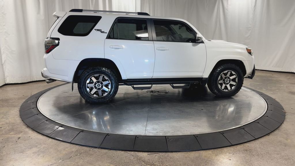 Used 2018 Toyota 4Runner TRD Off-Road Premium w/ Wilderness Package image 9