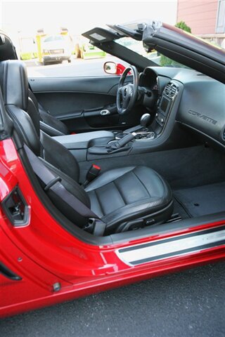 Used 2012 Chevrolet Corvette Grand Sport w/ 2LT Preferred Equipment Group RWD image 21