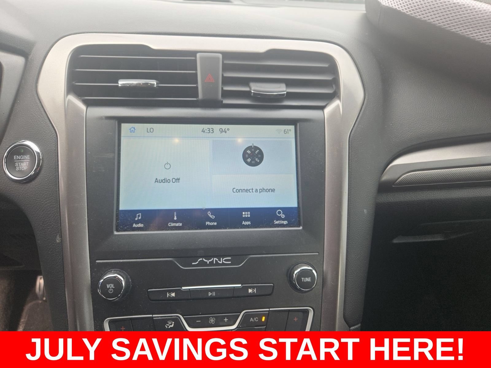 Used 2020 Ford Fusion SE FWD image 21