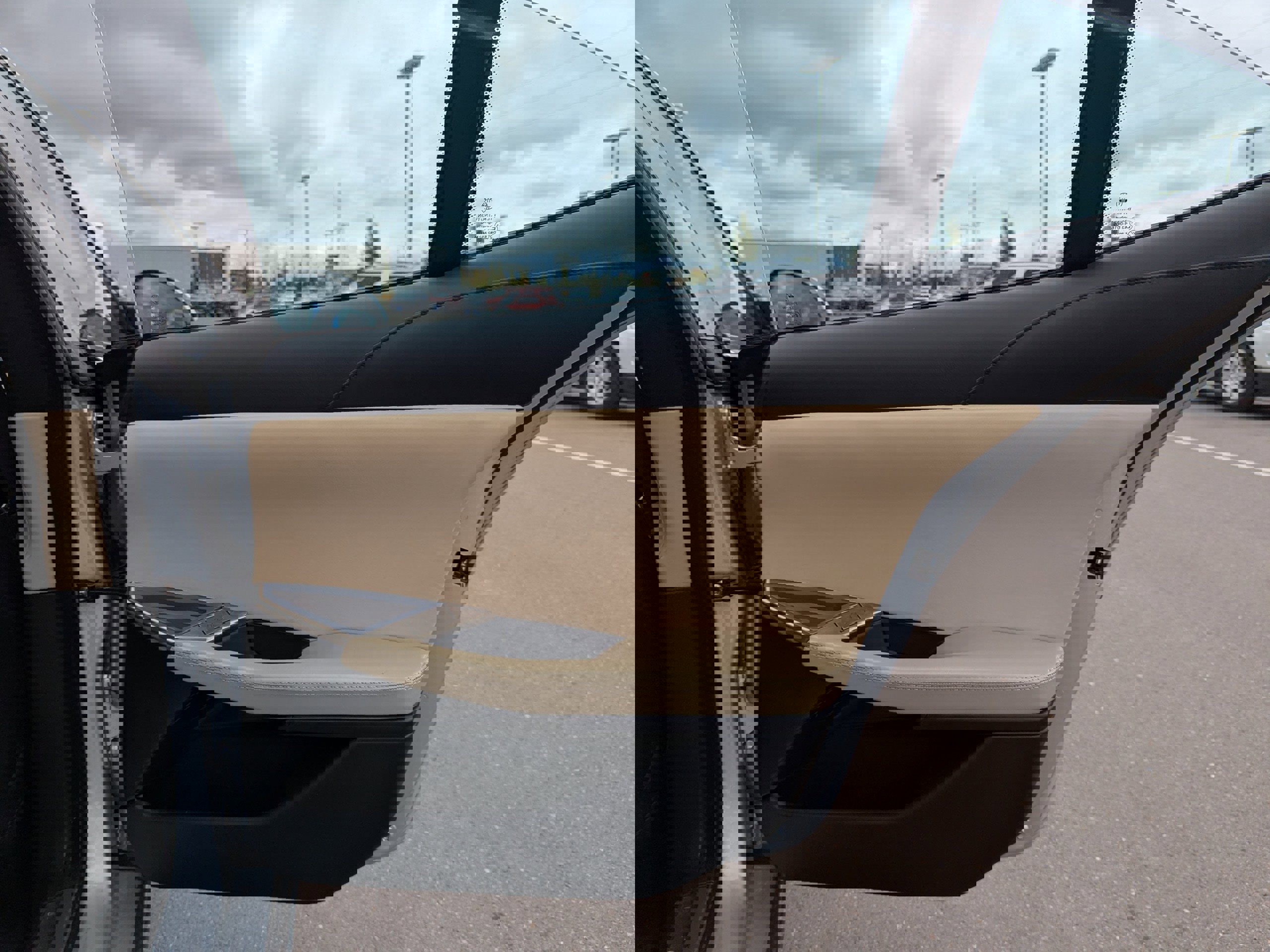 Used 2012 Fisker Karma EcoSport image 31