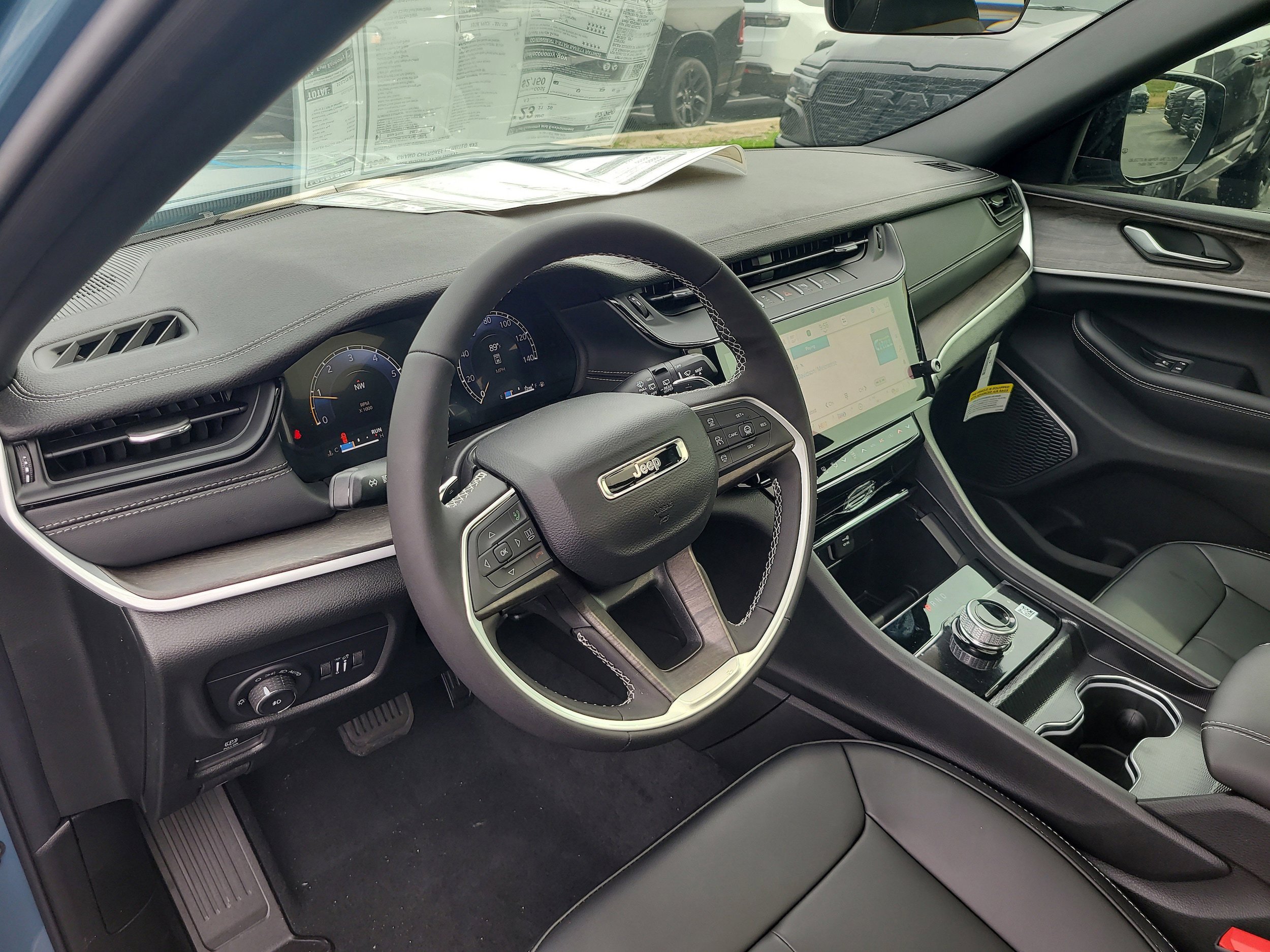 New 2026 Jeep Grand Cherokee L Limited RWD image 16