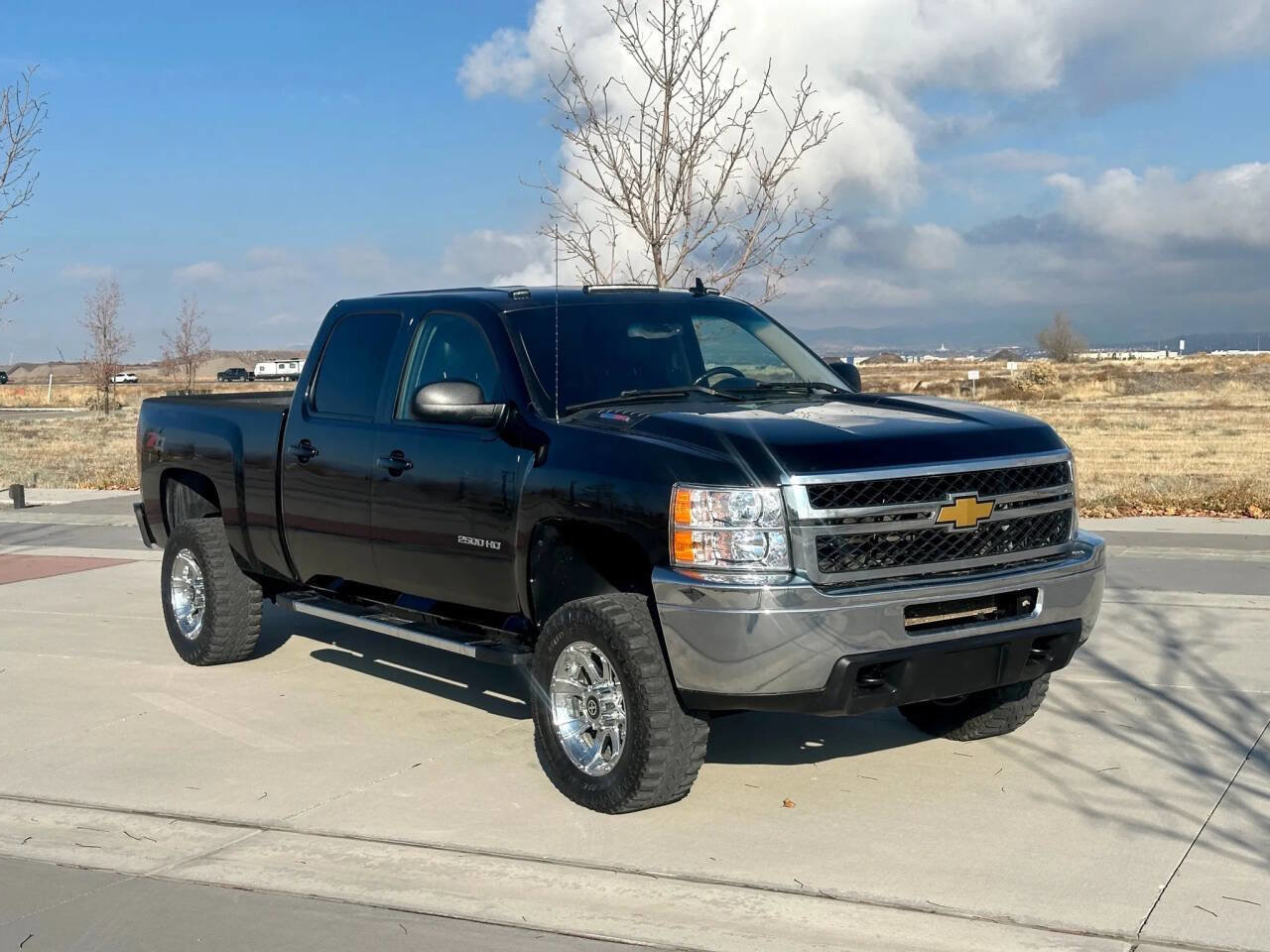 Used 2012 Chevrolet Silverado 2500 LTZ w/ LTZ Plus Package image 3