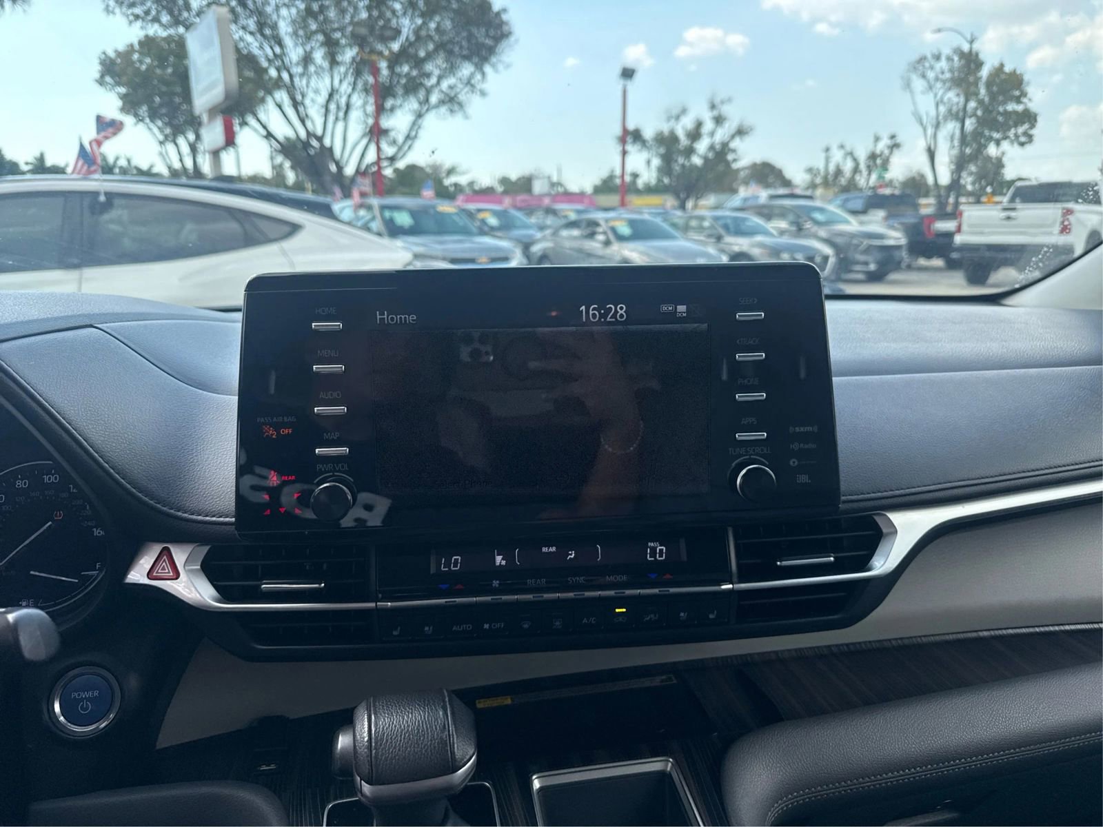 Used 2021 Toyota Sienna Limited AWD/4WD image 15