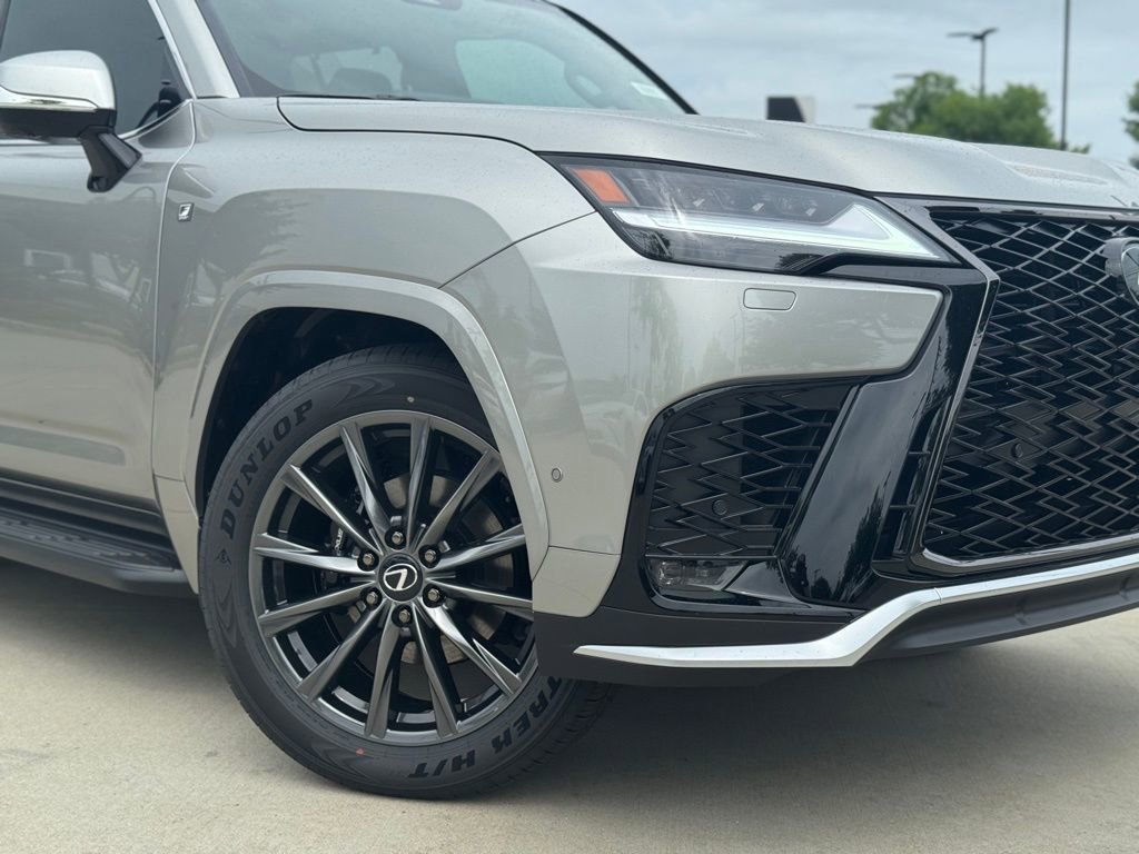 New 2025 Lexus LX 700h F Sport image 3