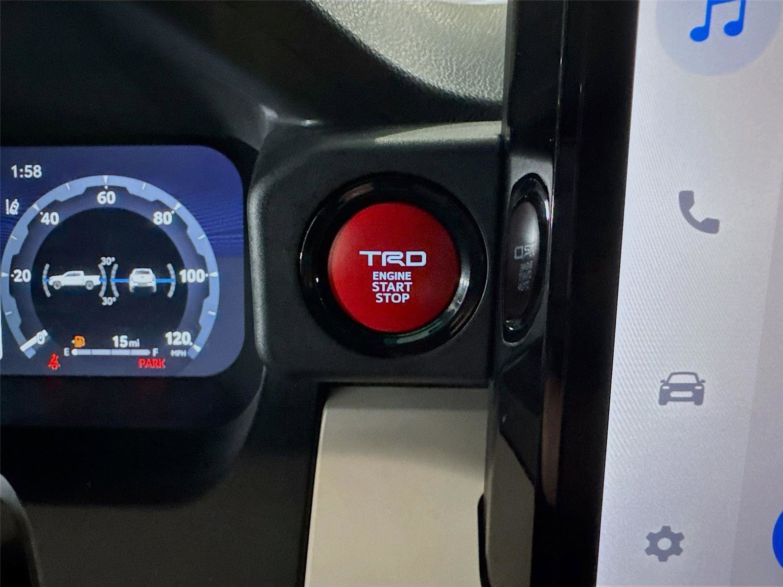 Used 2024 Toyota Tacoma TRD Sport image 12