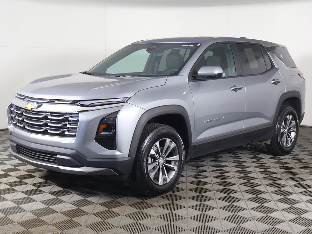 Used 2026 Chevrolet Equinox LT FWD image 10
