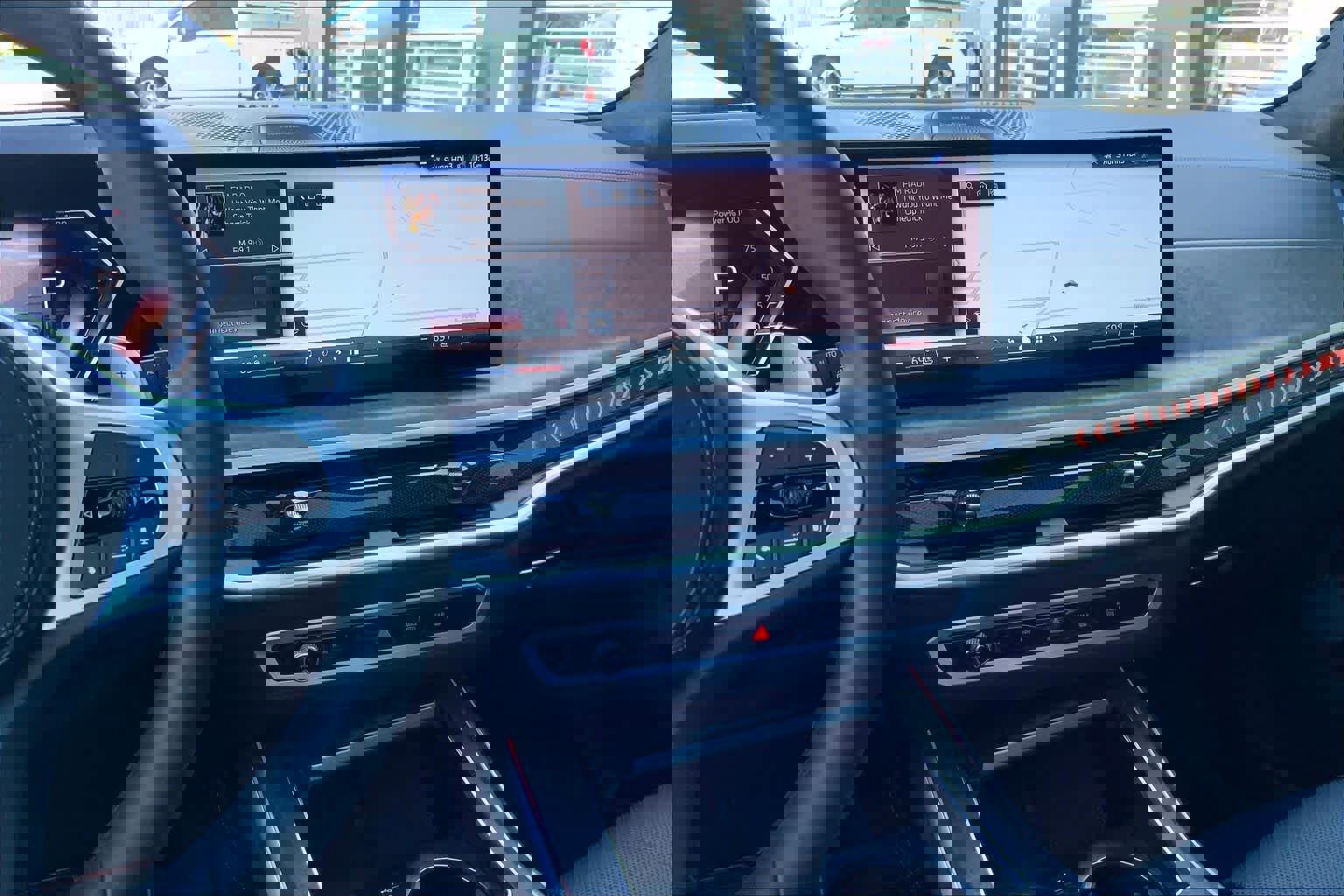 Used 2024 BMW X7 xDrive40i w/ M Sport Package image 6