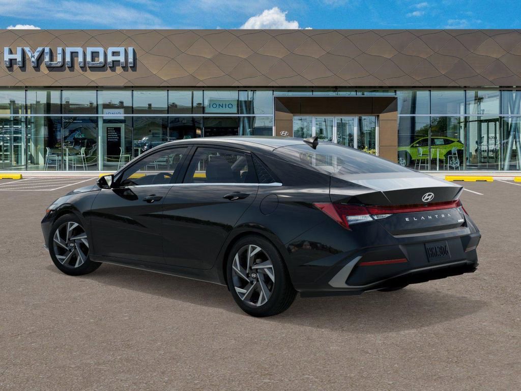 New 2026 Hyundai Elantra Limited FWD video 5