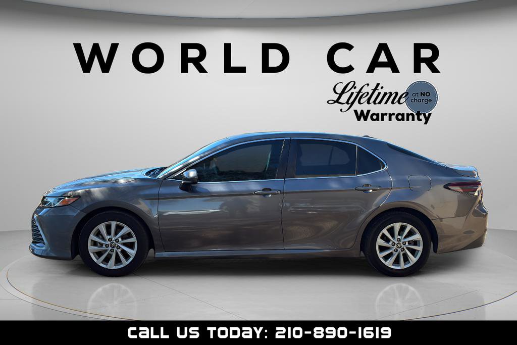 Used 2021 Toyota Camry LE FWD image 14