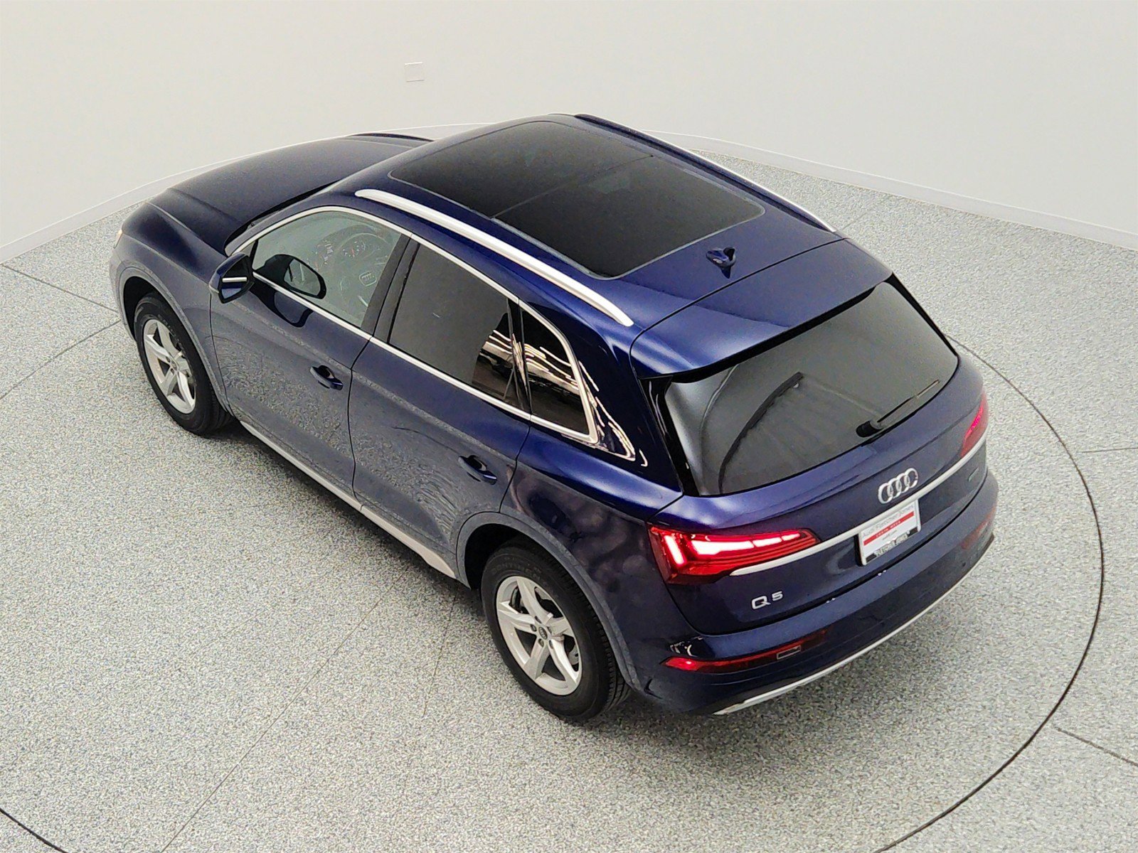 Used 2023 Audi Q5 2.0T Premium w/ Convenience Package AWD/4WD image 29