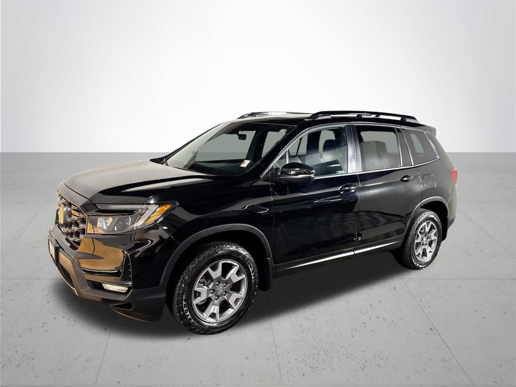 Certified 2022 Honda Passport TrailSport image 2