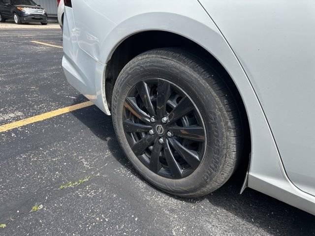 Used 2024 Nissan Altima 2.5 S FWD image 7