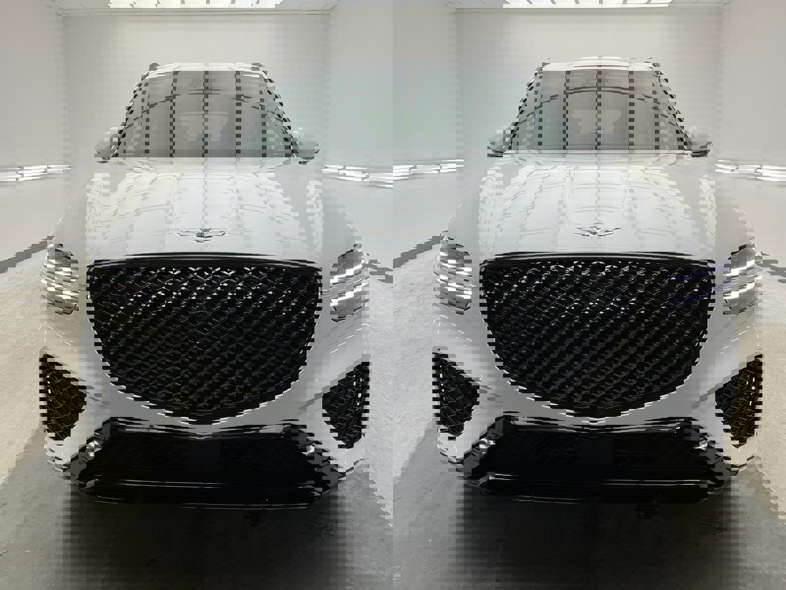 Used 2025 Genesis GV70 3.5T Sport w/ Sport Prestige Package image 2