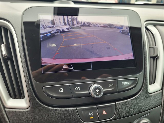 Used 2022 Chevrolet Malibu LT w/ Leather Package image 18