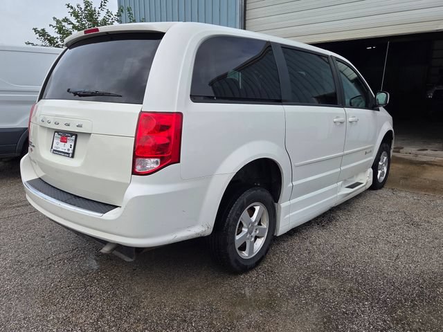 Used 2012 Dodge Grand Caravan SXT FWD image 4