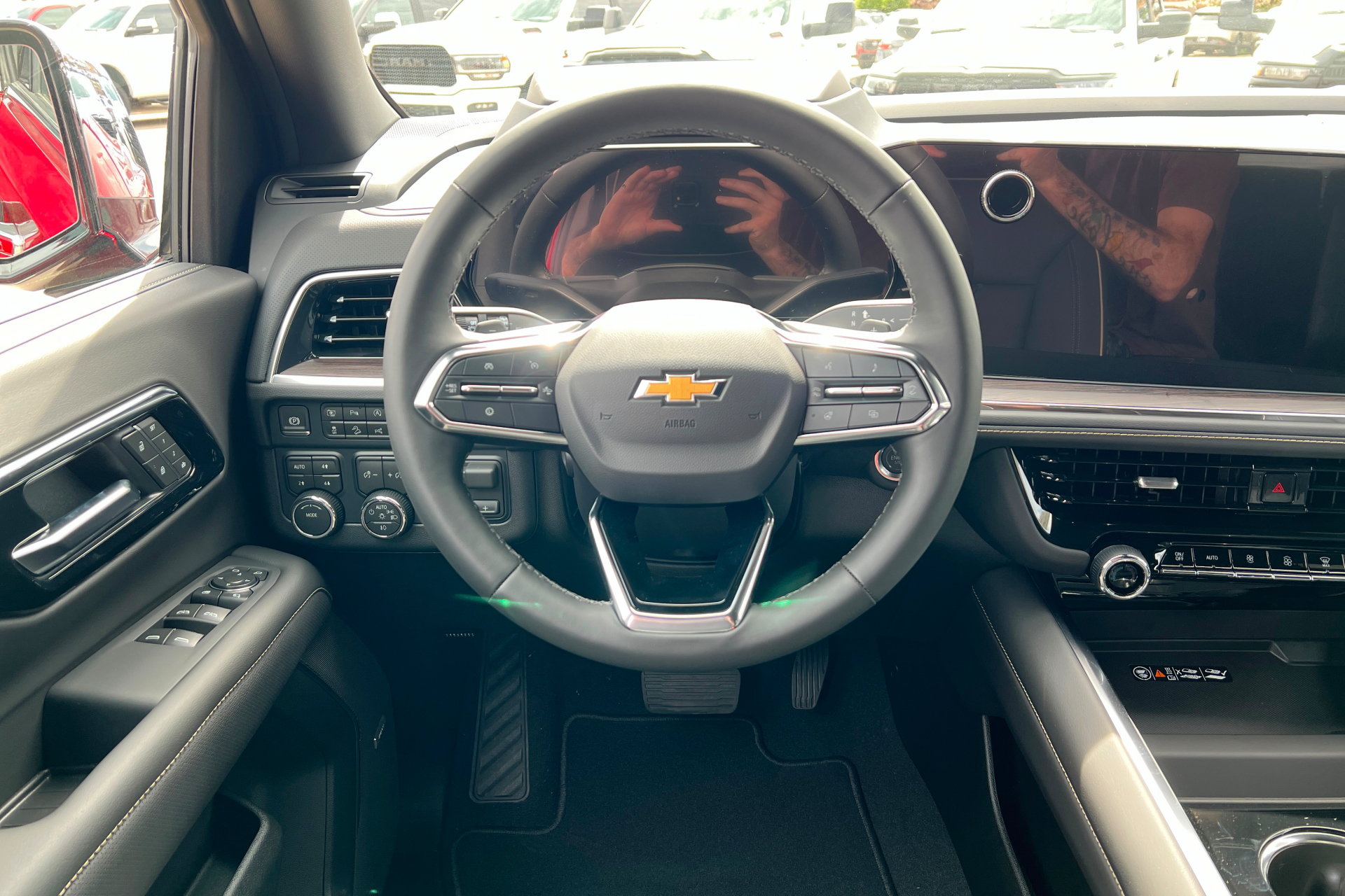 New 2026 Chevrolet Suburban Premier AWD/4WD image 13